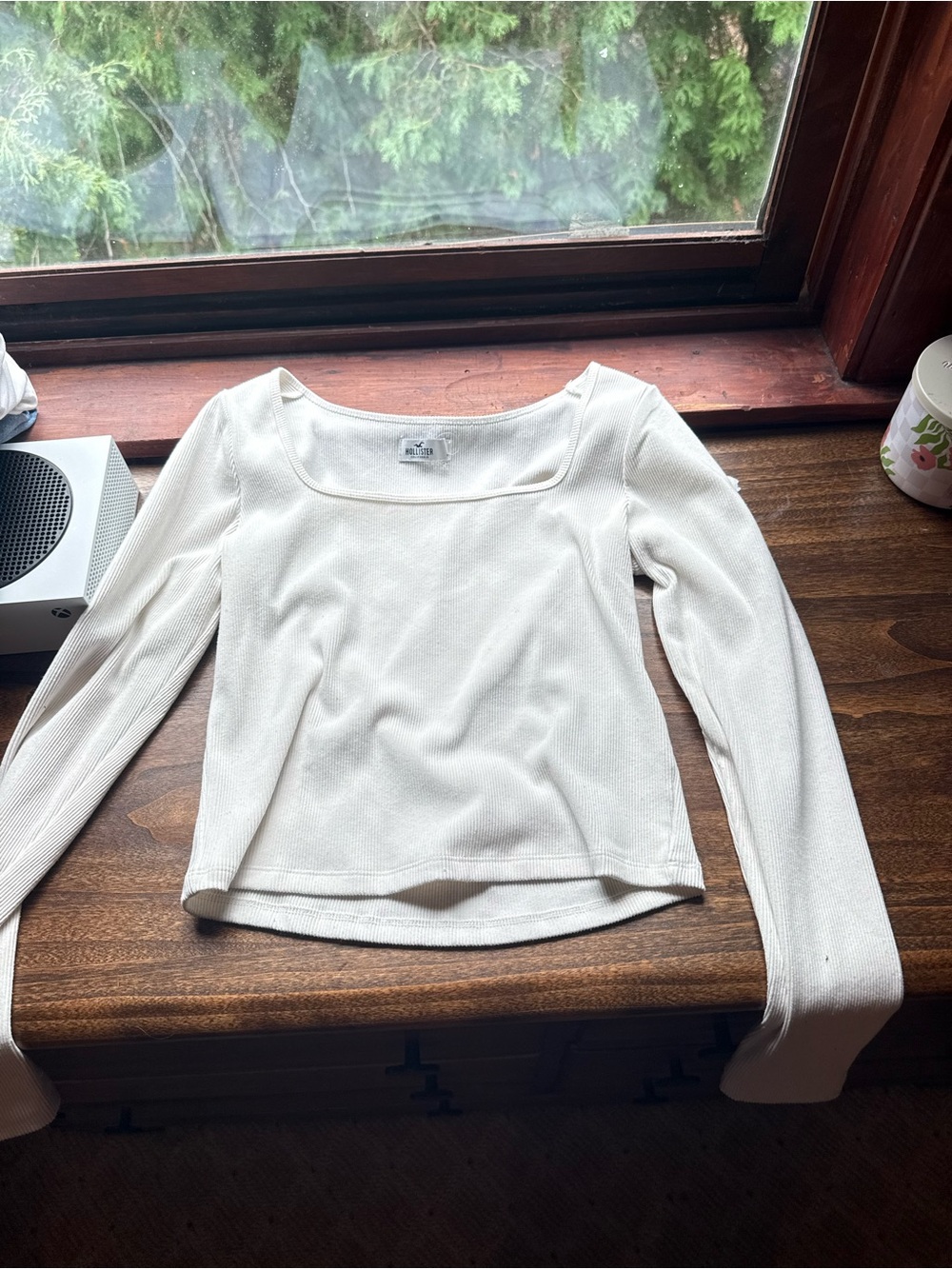 Hollister White Long Sleeve Scoop Neck Top